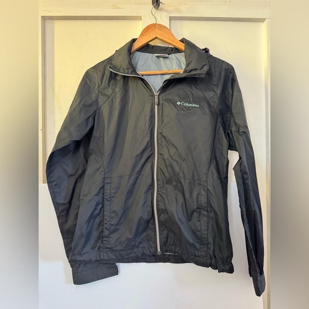 Columbia Black and Gray Windbreaker Jacket Small